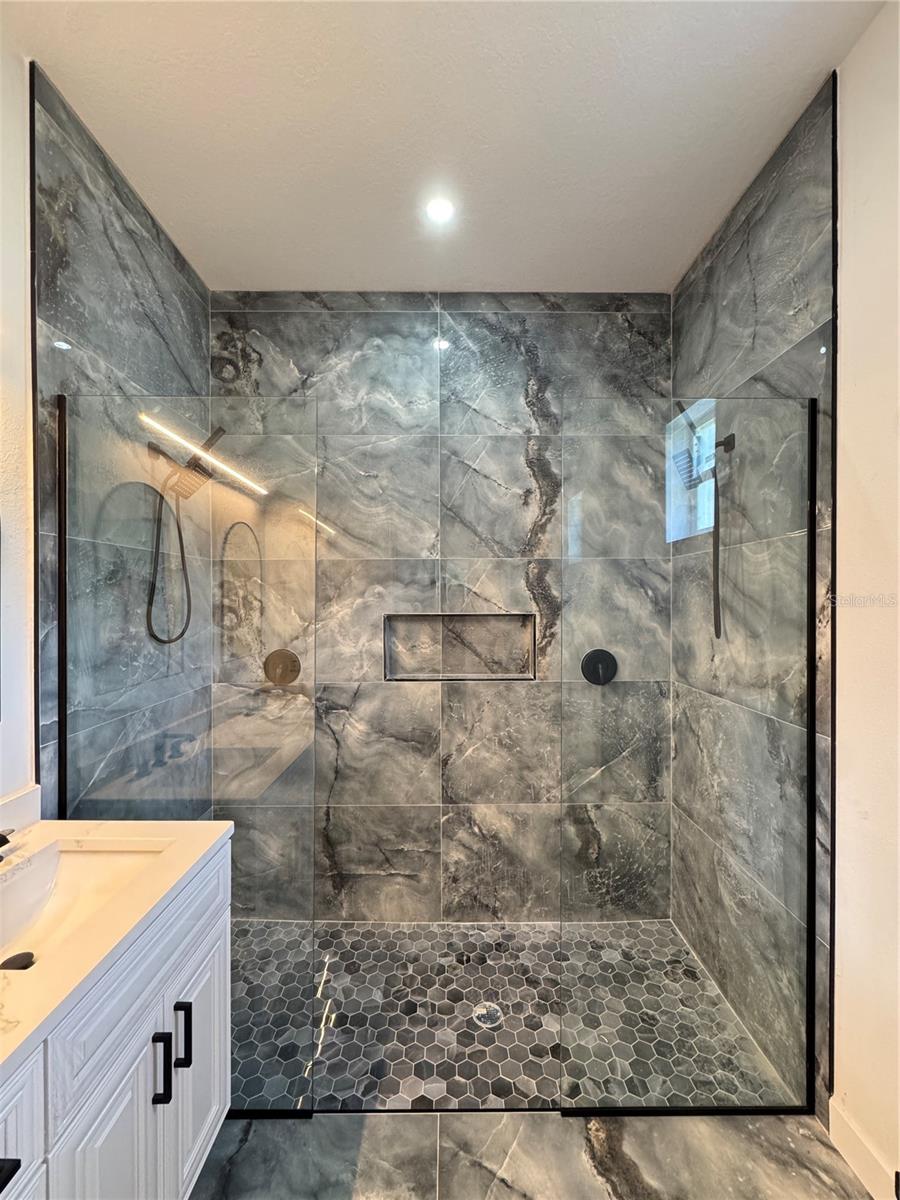611 ELM ST, SAFETY HARBOR, FL — photo 16