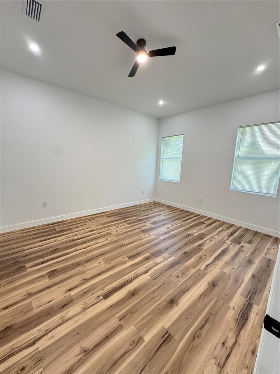 611 ELM ST, SAFETY HARBOR, FL — photo 12