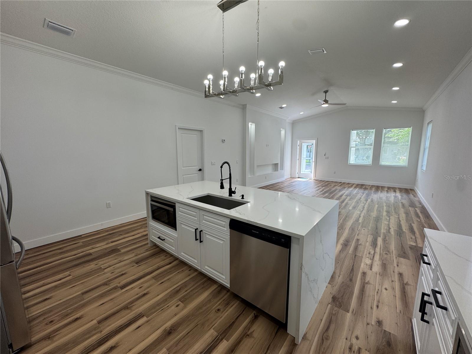 611 ELM ST, SAFETY HARBOR, FL — photo 23