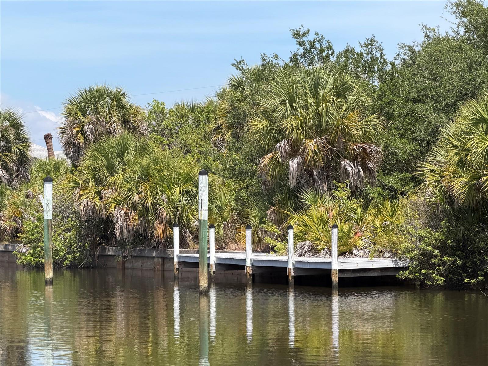 17163 EDGEWATER DR, PORT CHARLOTTE, FL — photo 2