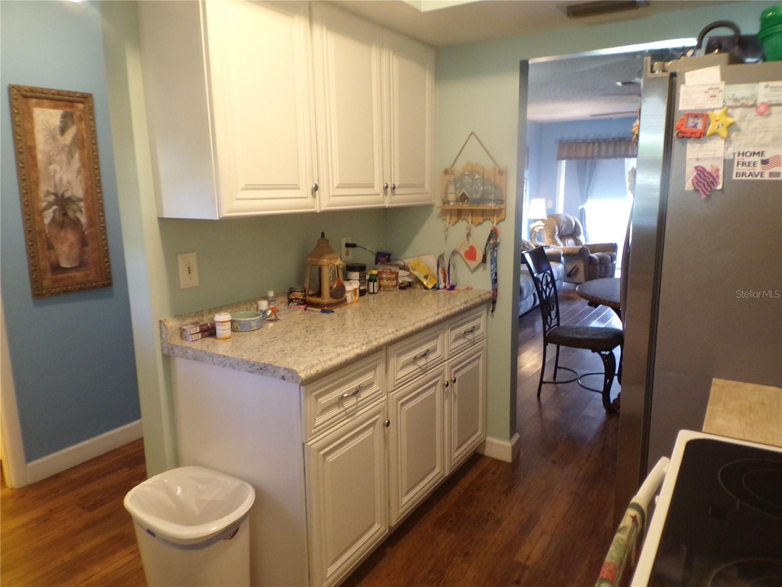 670 PARK CIR, BRADENTON, FL — photo 8