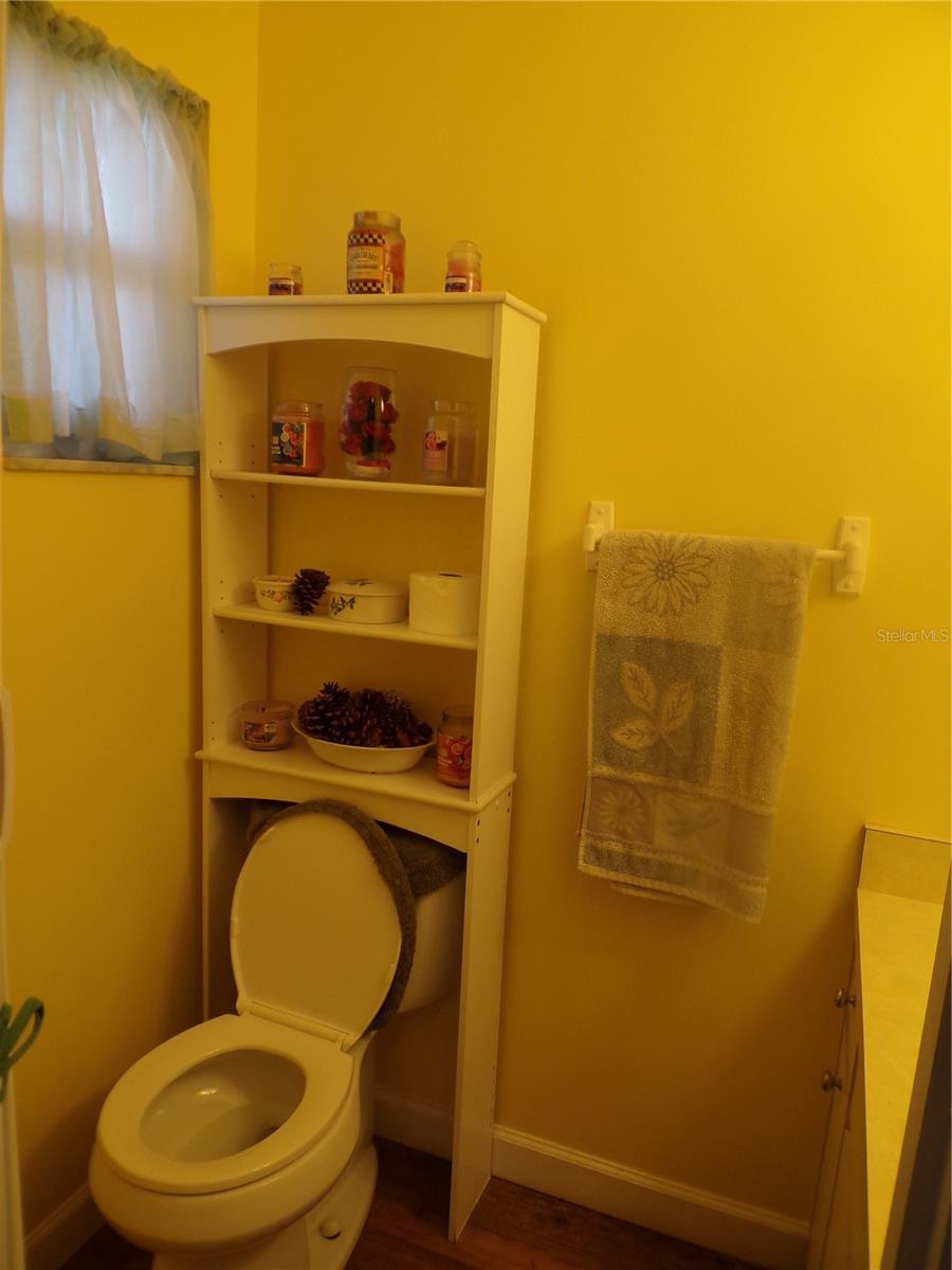 670 PARK CIR, BRADENTON, FL — photo 13