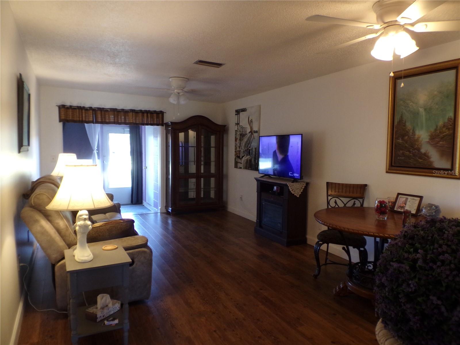 670 PARK CIR, BRADENTON, FL — photo 16
