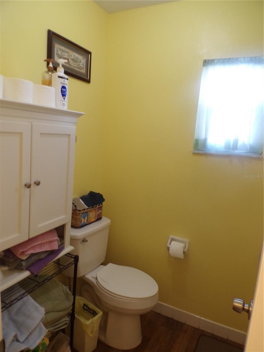 670 PARK CIR, BRADENTON, FL — photo 34