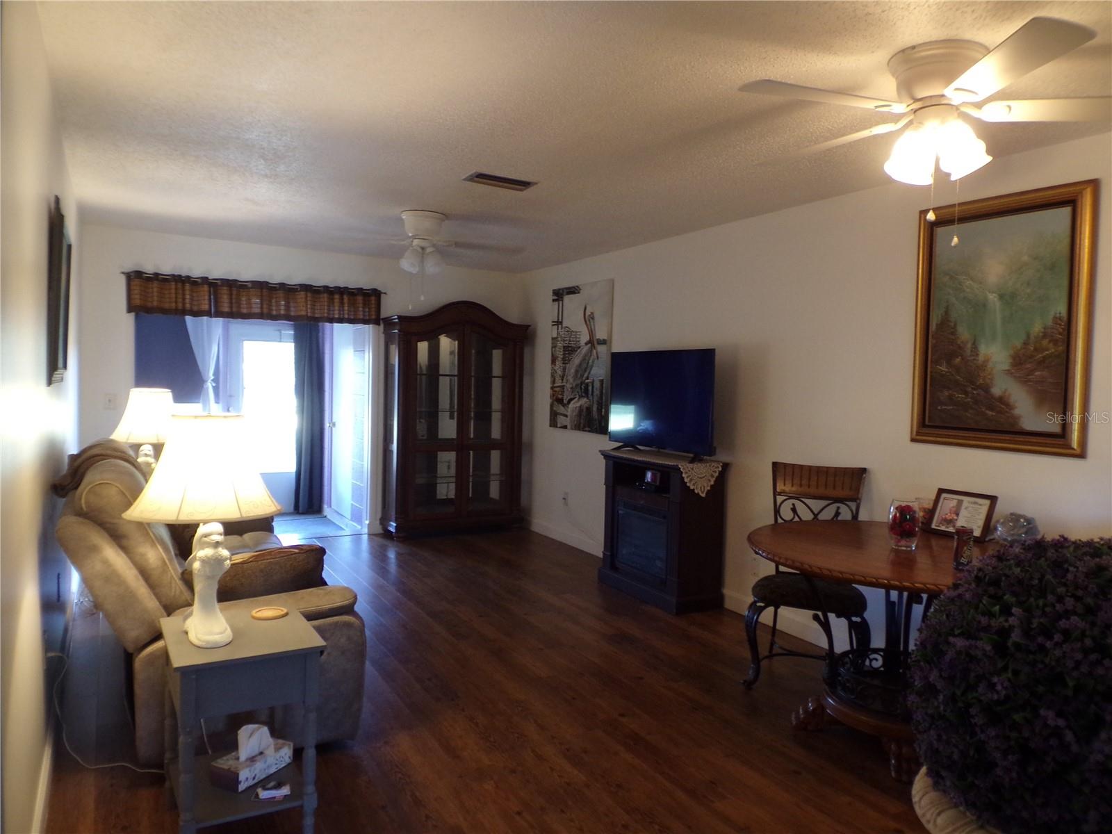 670 PARK CIR, BRADENTON, FL — photo 39
