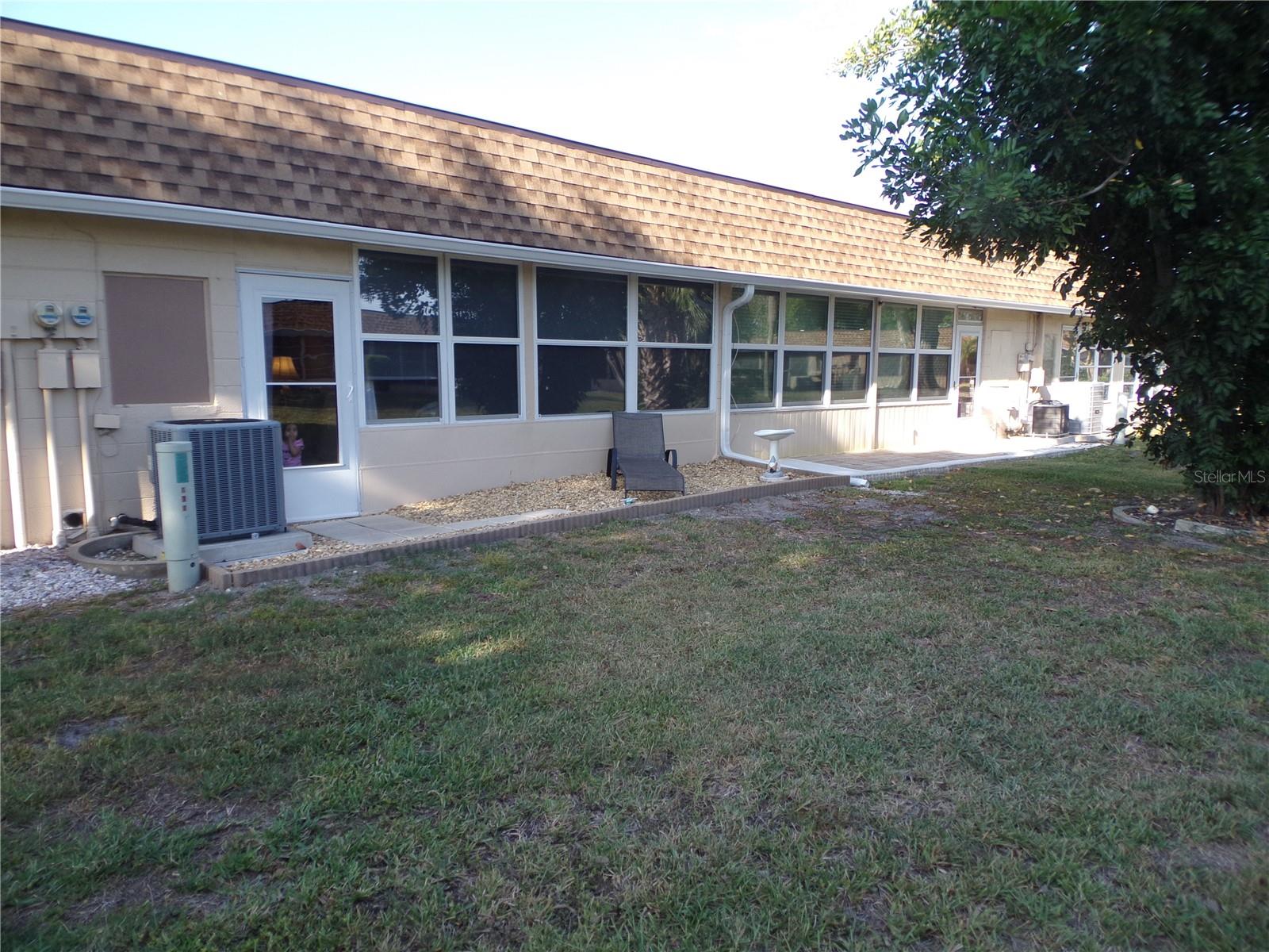 670 PARK CIR, BRADENTON, FL — photo 44