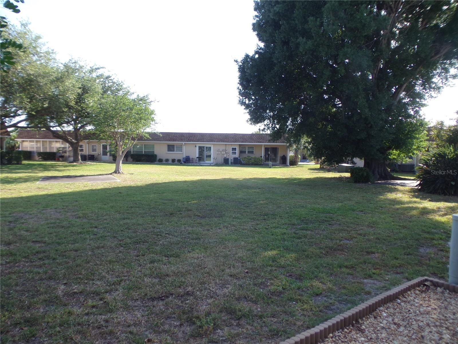 670 PARK CIR, BRADENTON, FL — photo 46