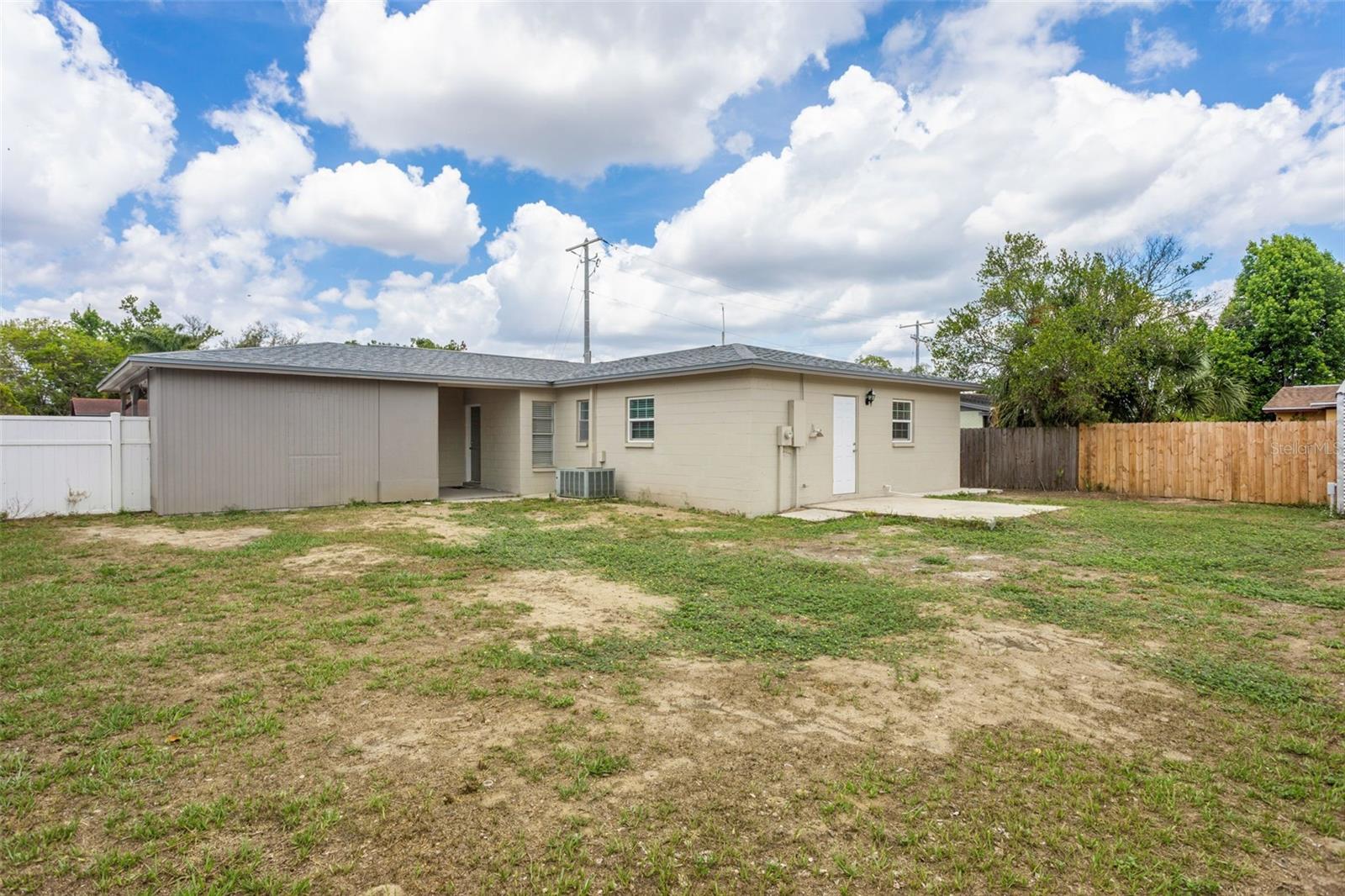 8303 TEMPLE PARK DR, TAMPA, FL — photo 23