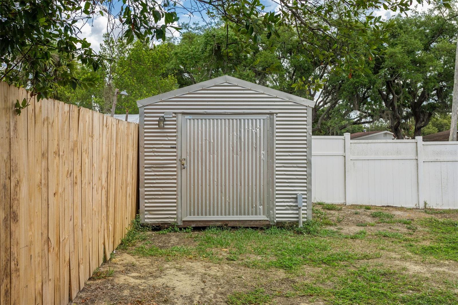 8303 TEMPLE PARK DR, TAMPA, FL — photo 25