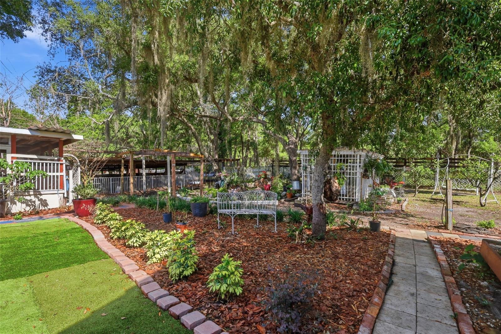1898 BLACKWELDER RD, DE LEON SPRINGS, FL — photo 18
