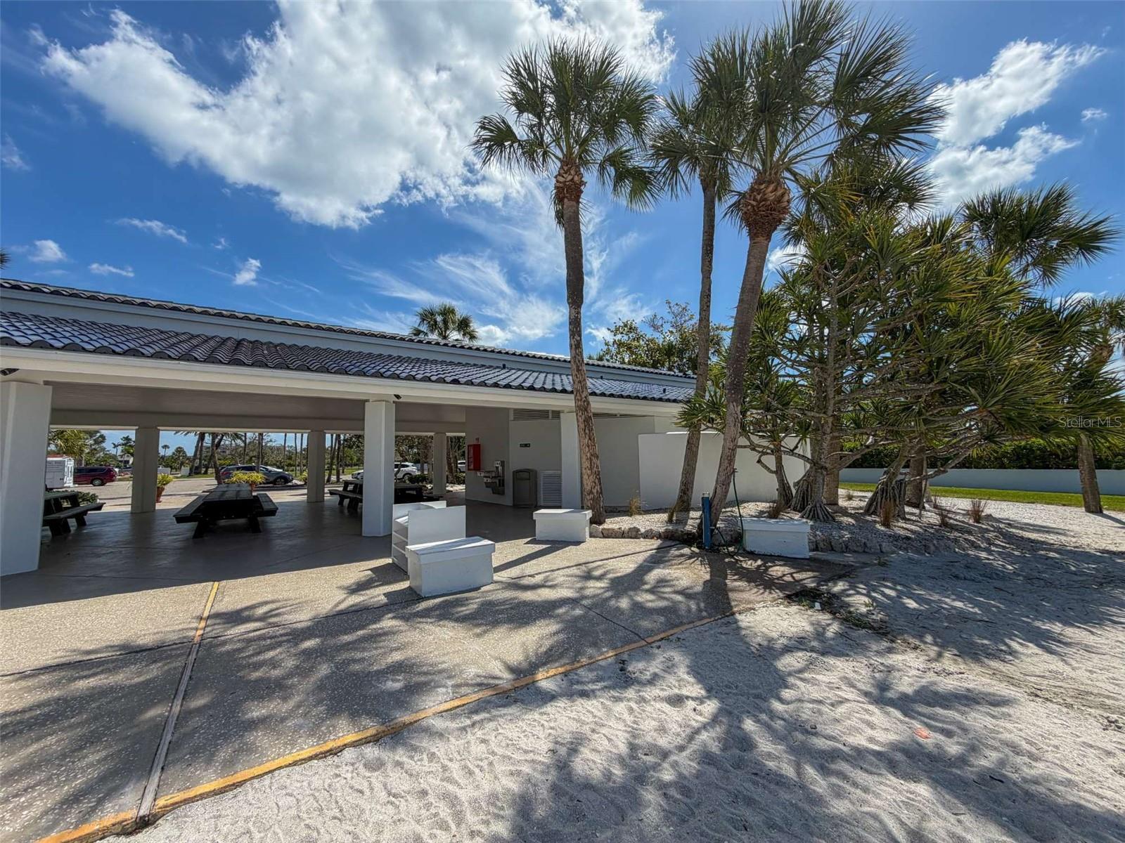 2013 HARBOUR LINKS DR #2013, LONGBOAT KEY, FL — photo 50