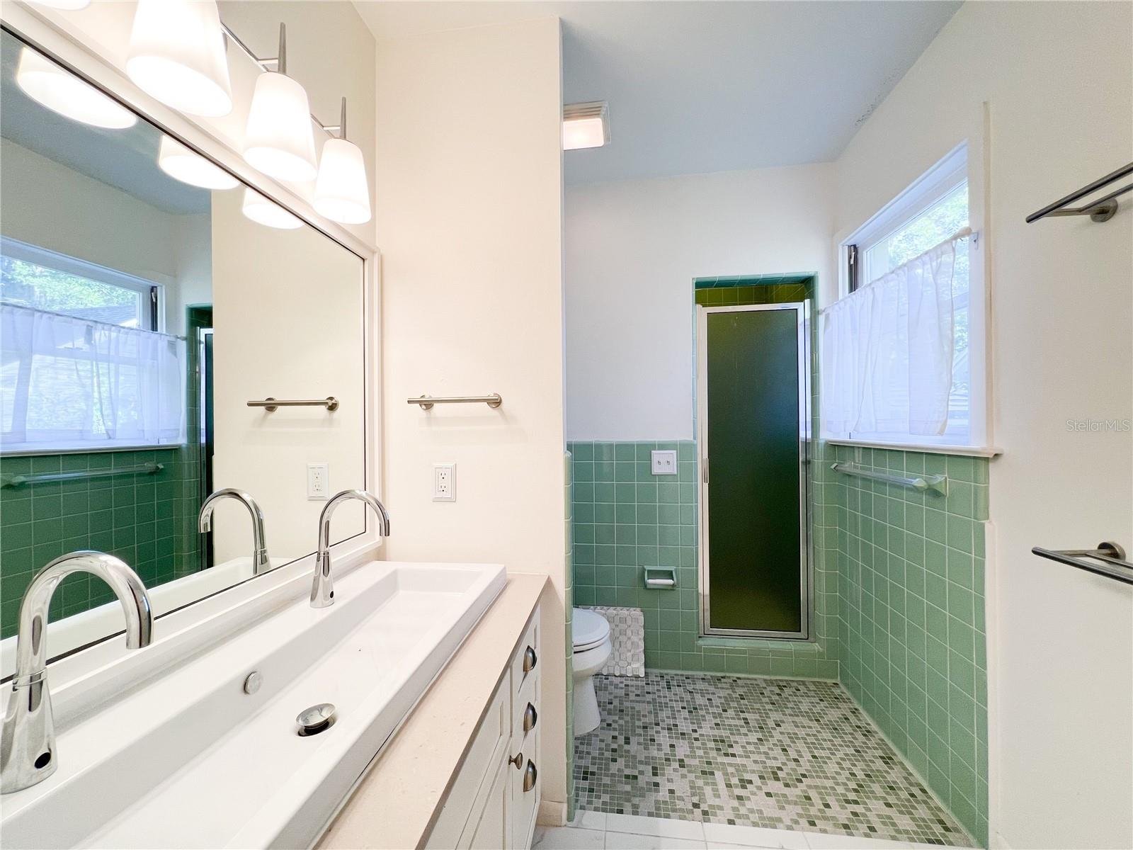 501 NE 8TH AVE, GAINESVILLE, FL — photo 16