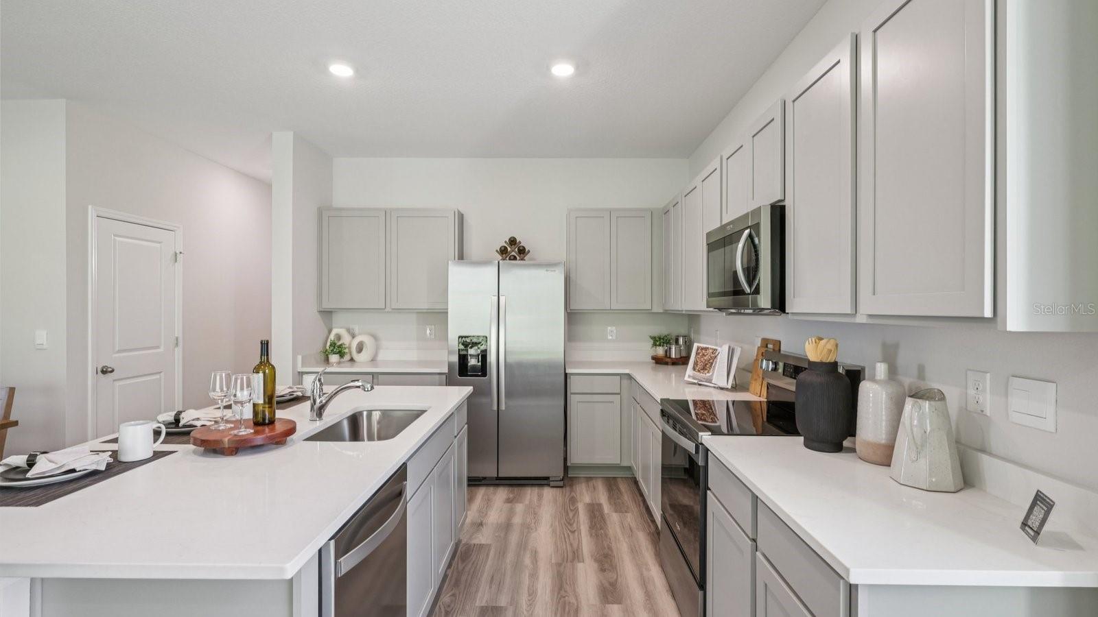 17641 SPANISH OAK LOOP, LAND O LAKES, FL — photo 13