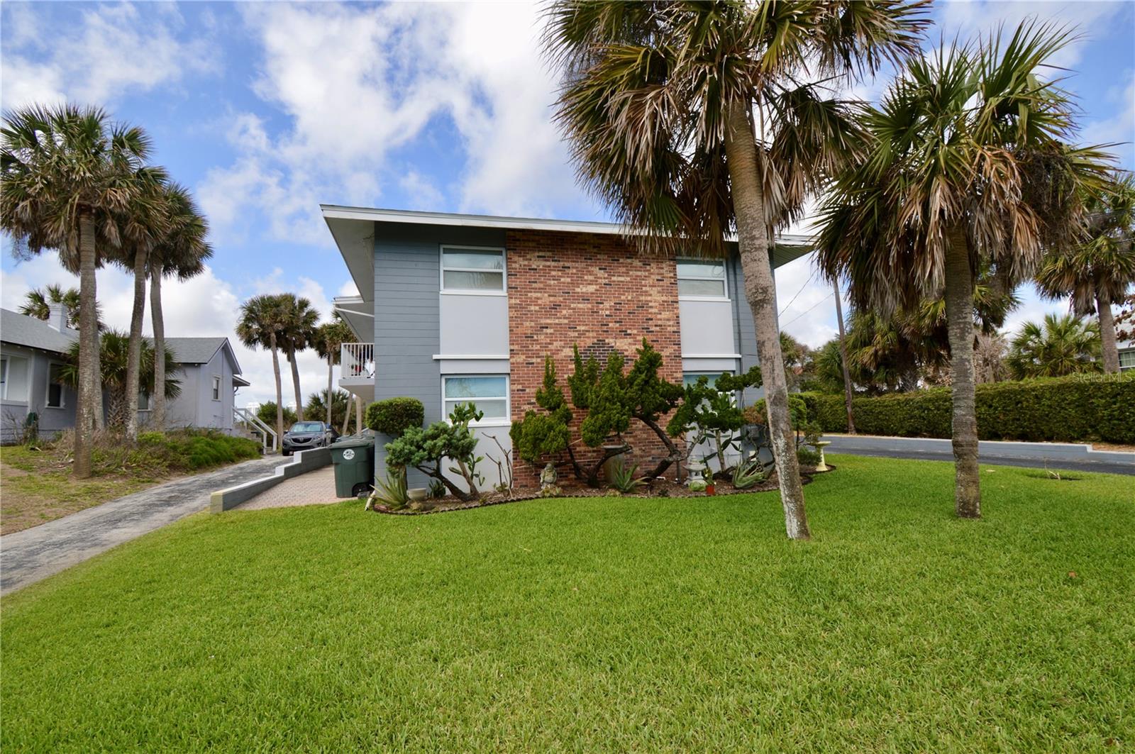 835 N GRANDVIEW AVE, DAYTONA BEACH, FL — photo 2