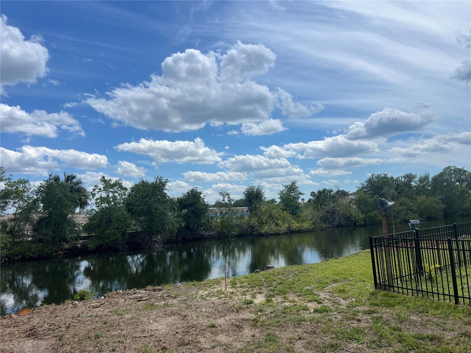 554 ESTUARY SHORE LN, APOLLO BEACH, FL — photo 4