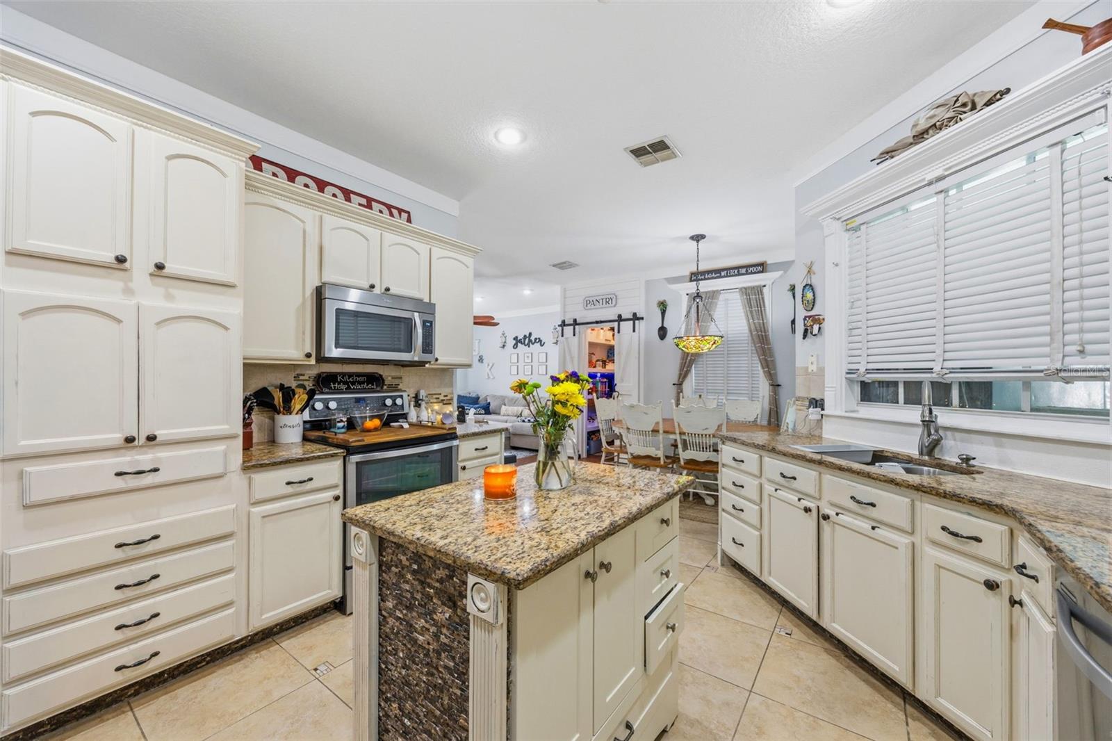 13031 SUNSHINE VIEW CT, CLERMONT, FL — photo 9