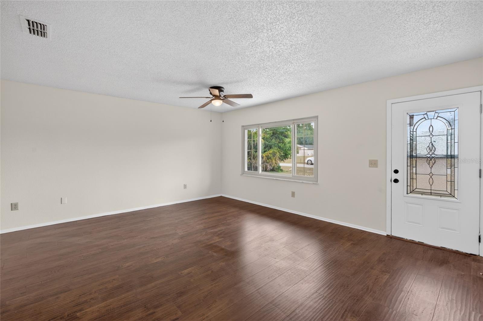 329 OAK TRACK DR, OCALA, FL — photo 2
