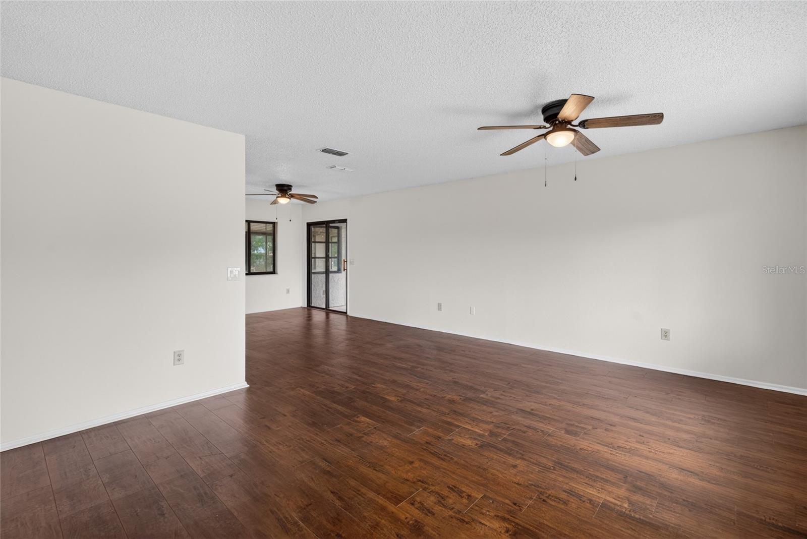 329 OAK TRACK DR, OCALA, FL — photo 4