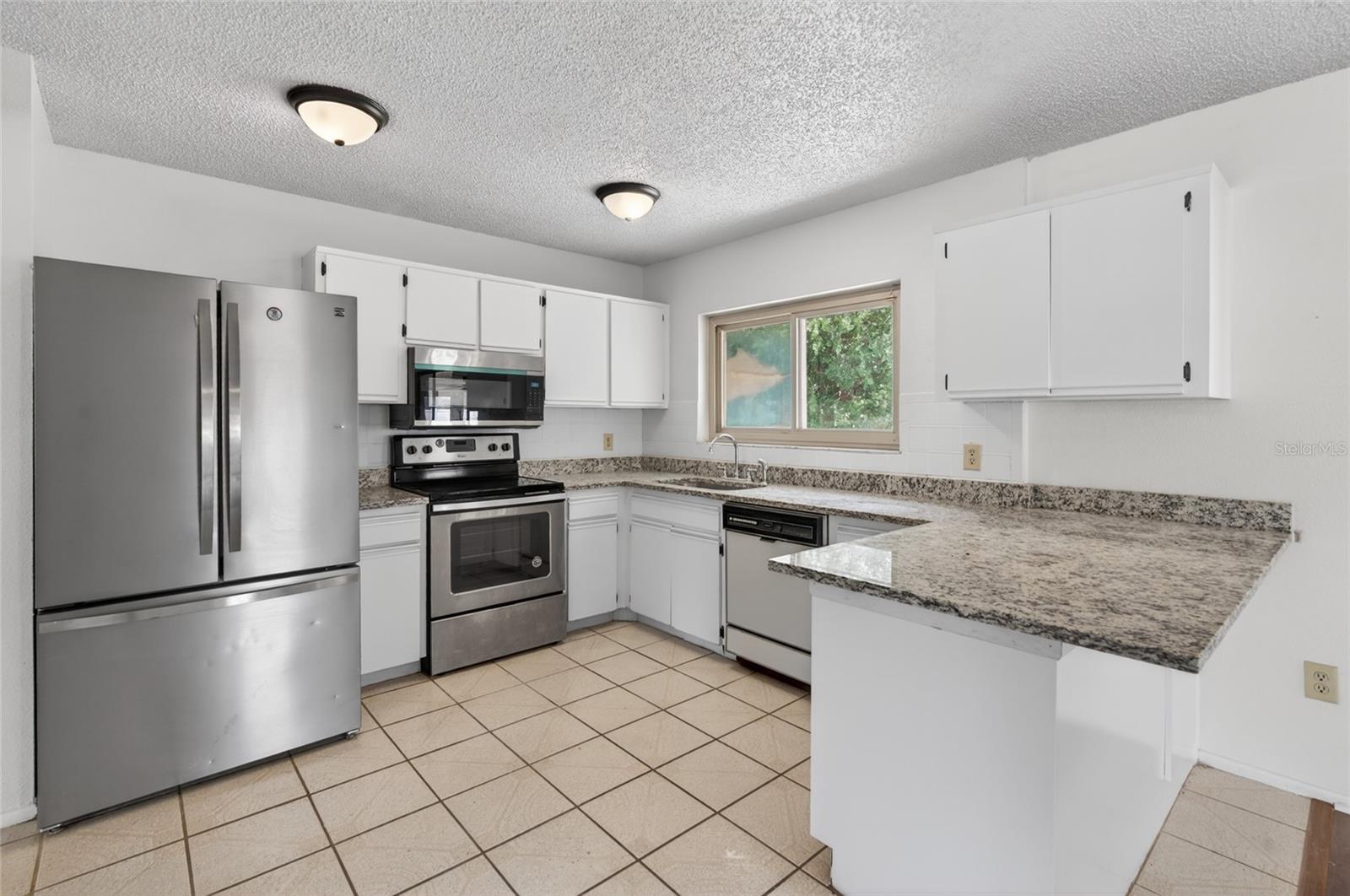 329 OAK TRACK DR, OCALA, FL — photo 7