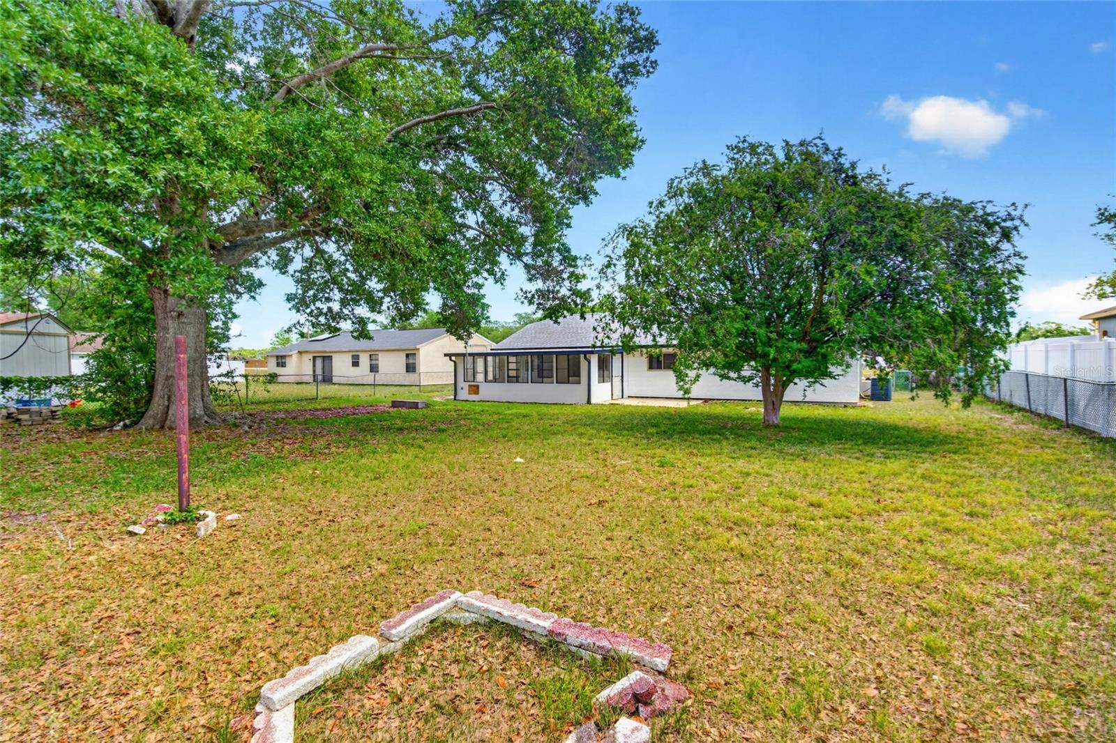 329 OAK TRACK DR, OCALA, FL — photo 26