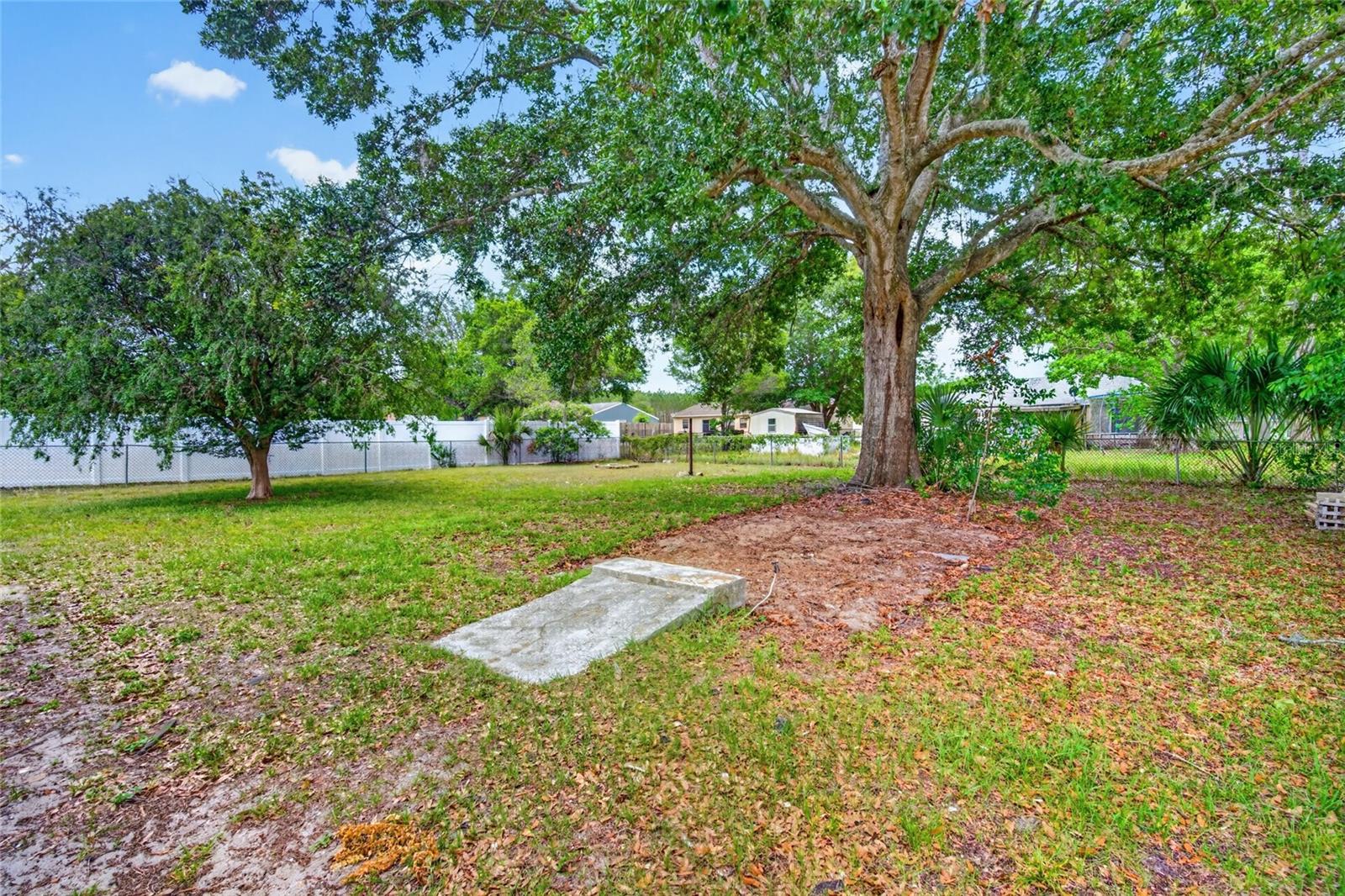 329 OAK TRACK DR, OCALA, FL — photo 27