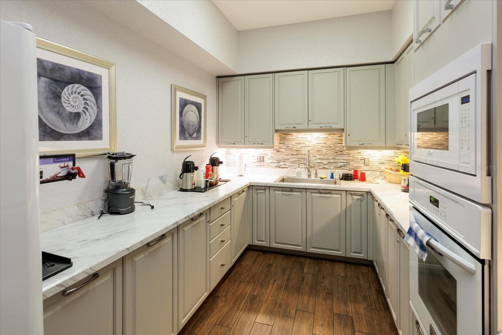 4801 OSPREY DR S #207, ST PETERSBURG, FL — photo 58