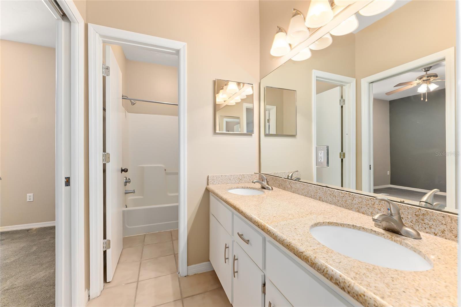 4700 SW ARCHER RD #13, GAINESVILLE, FL — photo 33