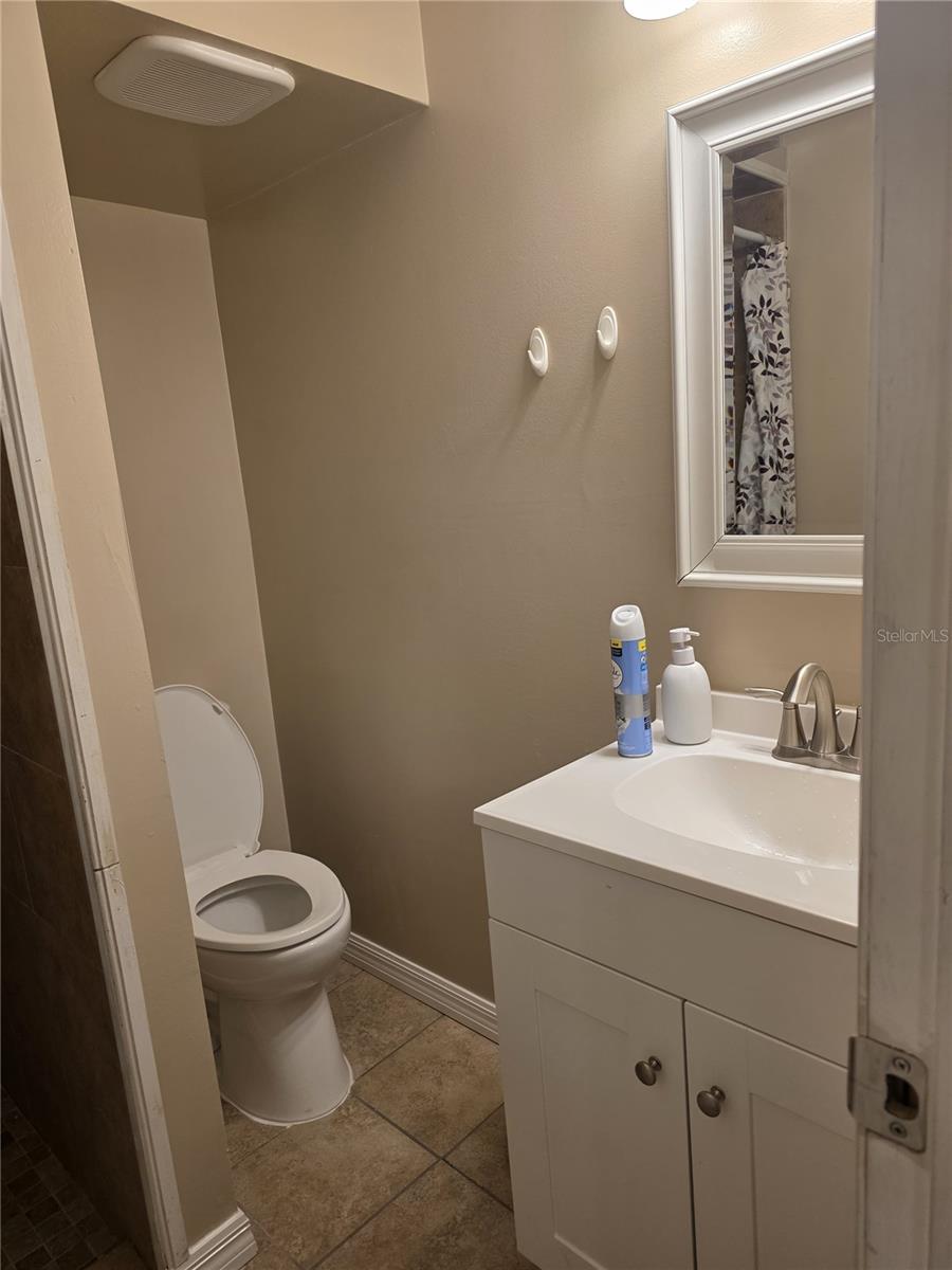 23737 LAKE AVE, SORRENTO, FL — photo 15
