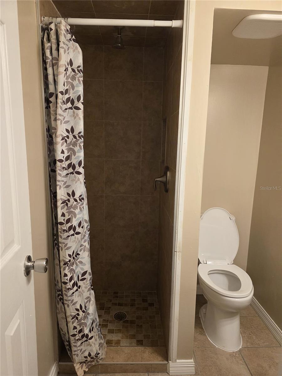 23737 LAKE AVE, SORRENTO, FL — photo 16
