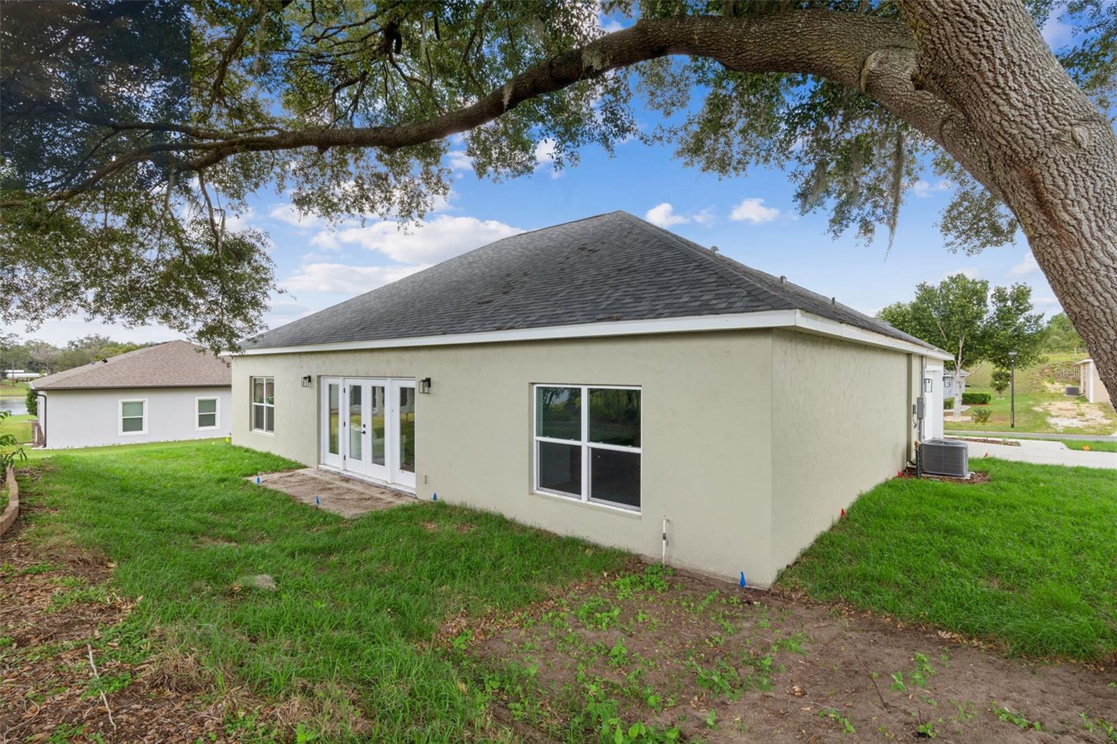 100 FAIRWAY CIR, UMATILLA, FL — photo 11