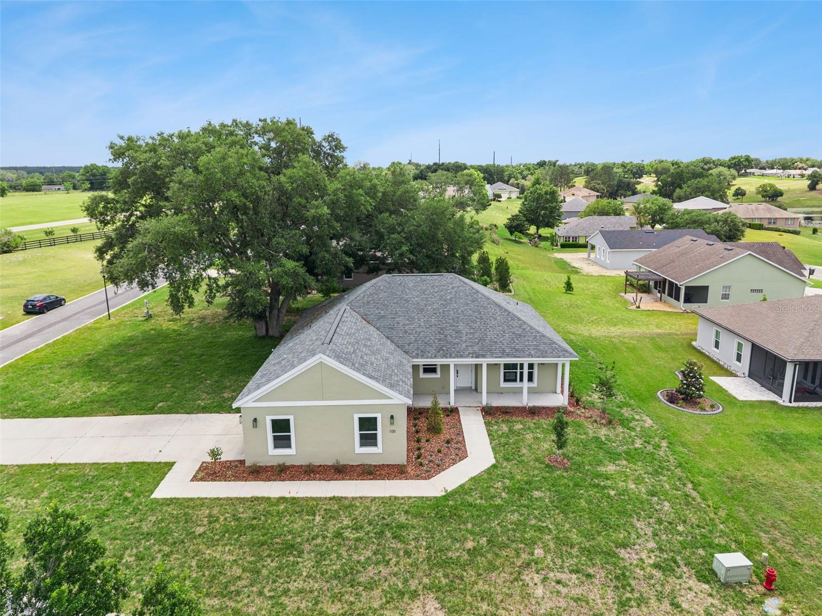 100 FAIRWAY CIR, UMATILLA, FL — photo 21