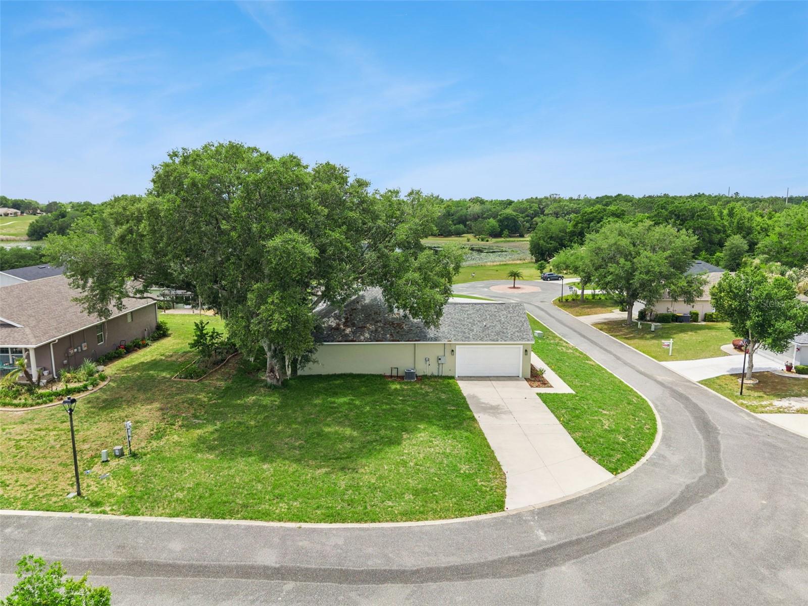 100 FAIRWAY CIR, UMATILLA, FL — photo 25