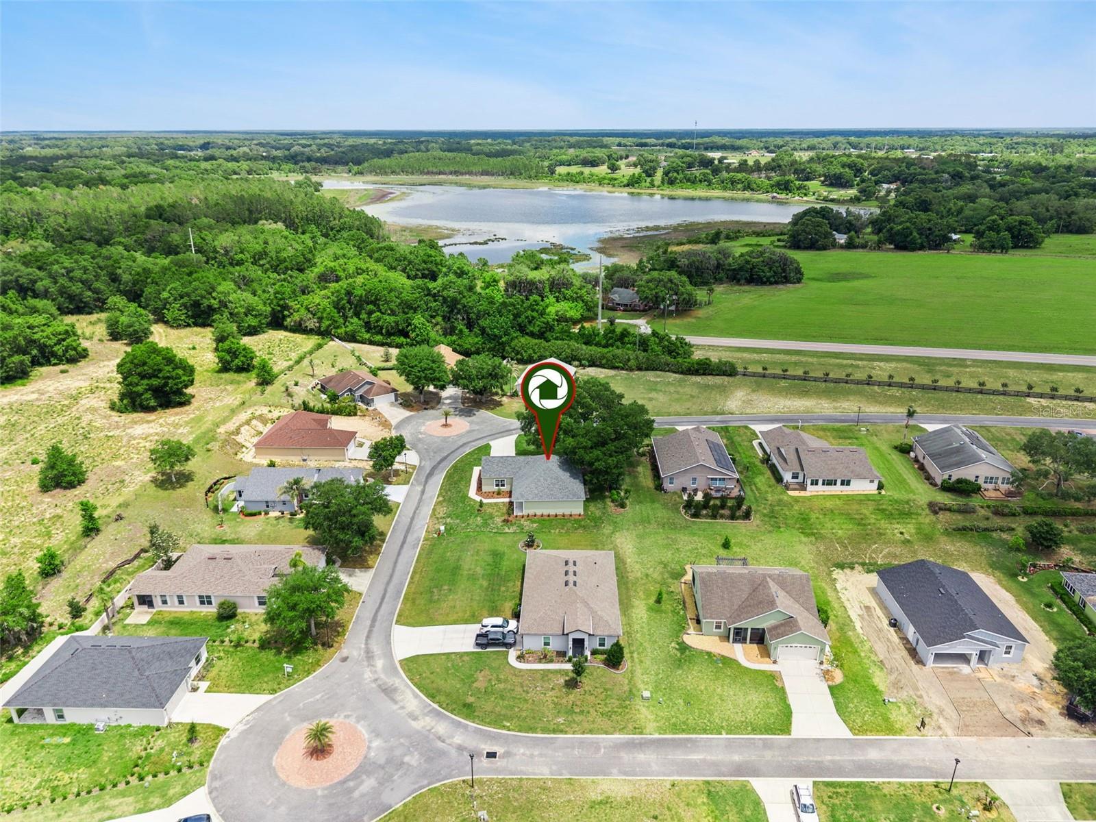 100 FAIRWAY CIR, UMATILLA, FL — photo 41