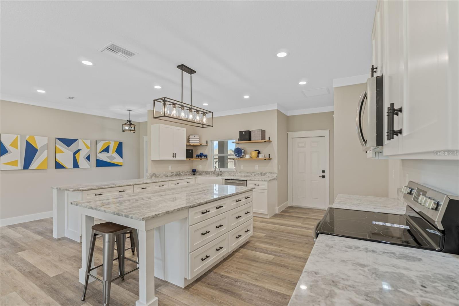 100 FAIRWAY CIR, UMATILLA, FL — photo 51