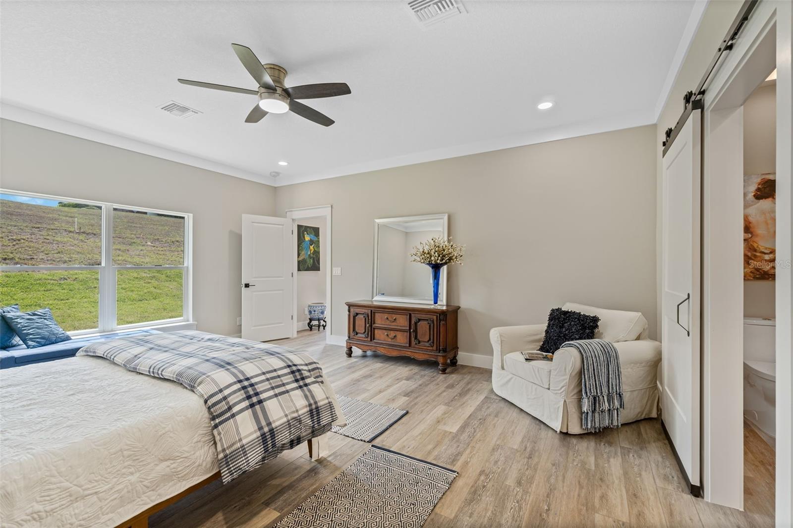 100 FAIRWAY CIR, UMATILLA, FL — photo 86