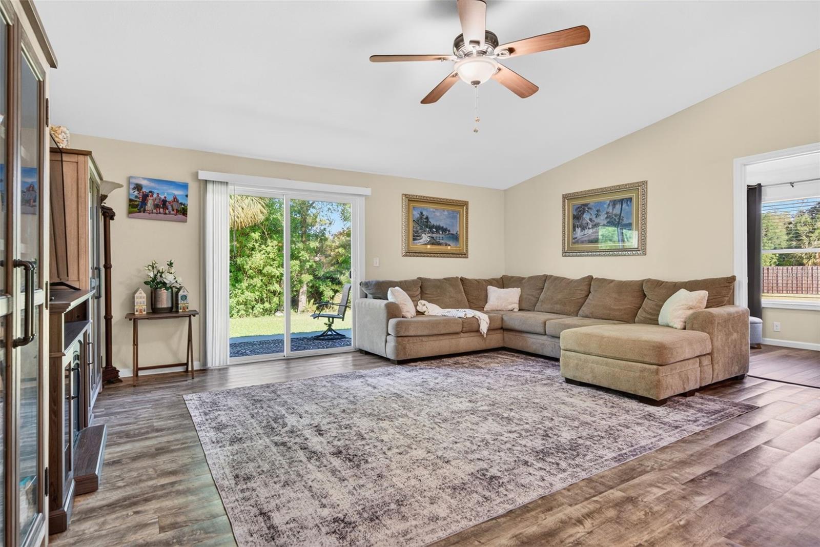 549 LONGWOOD CIR, OLDSMAR, FL — photo 16
