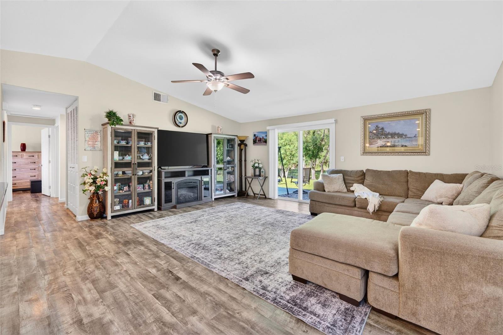 549 LONGWOOD CIR, OLDSMAR, FL — photo 17