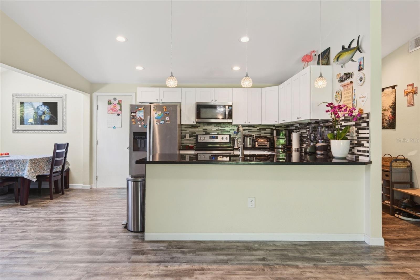 549 LONGWOOD CIR, OLDSMAR, FL — photo 19