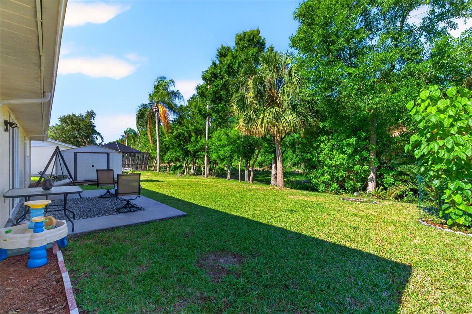 549 LONGWOOD CIR, OLDSMAR, FL — photo 44