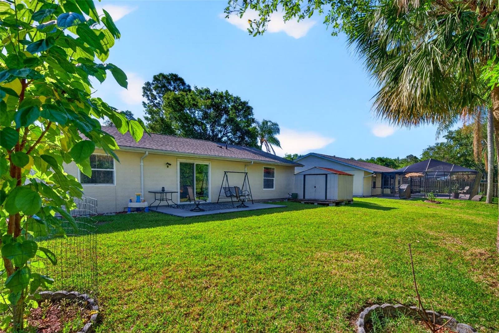 549 LONGWOOD CIR, OLDSMAR, FL — photo 46