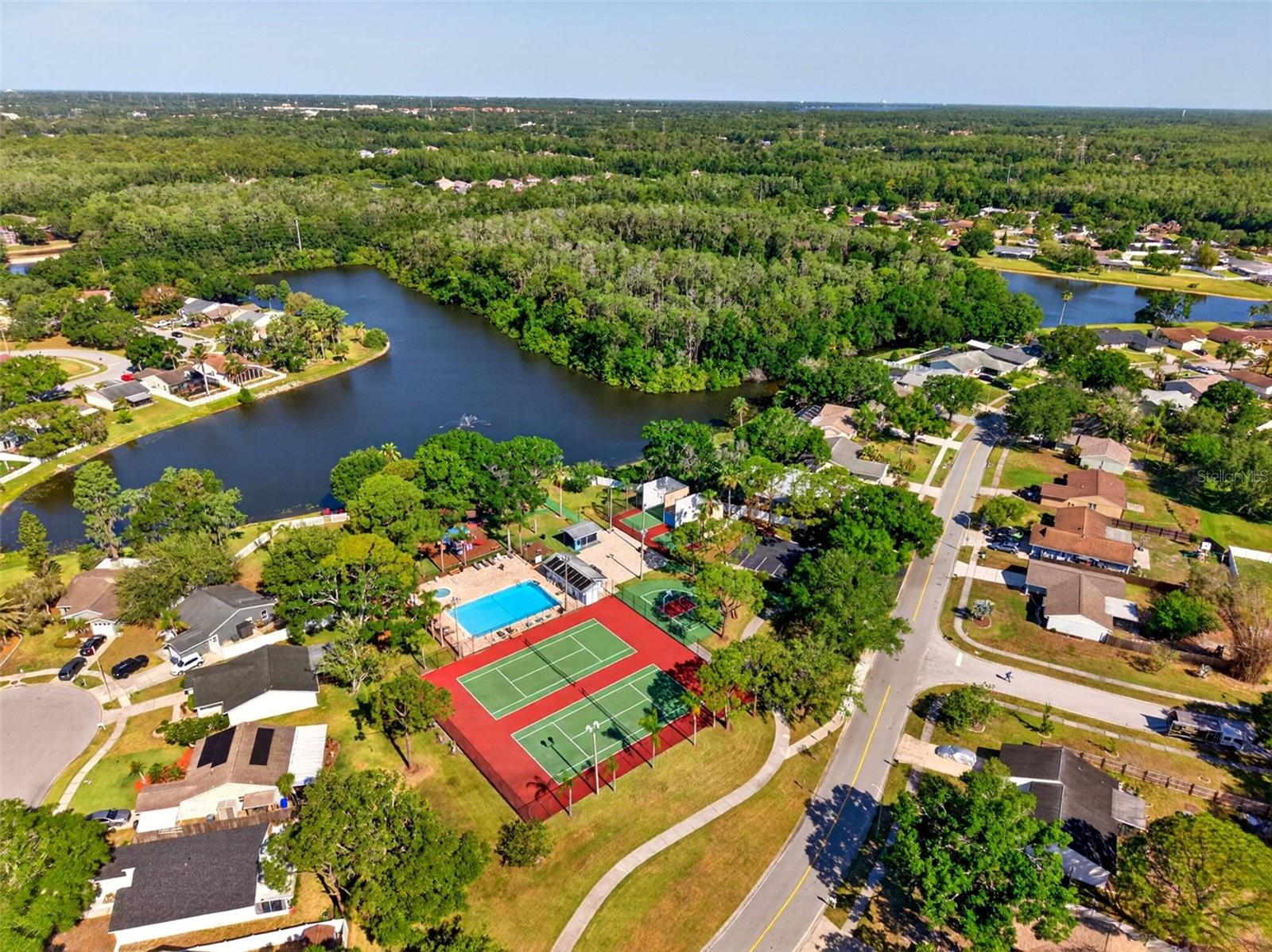 549 LONGWOOD CIR, OLDSMAR, FL — photo 59