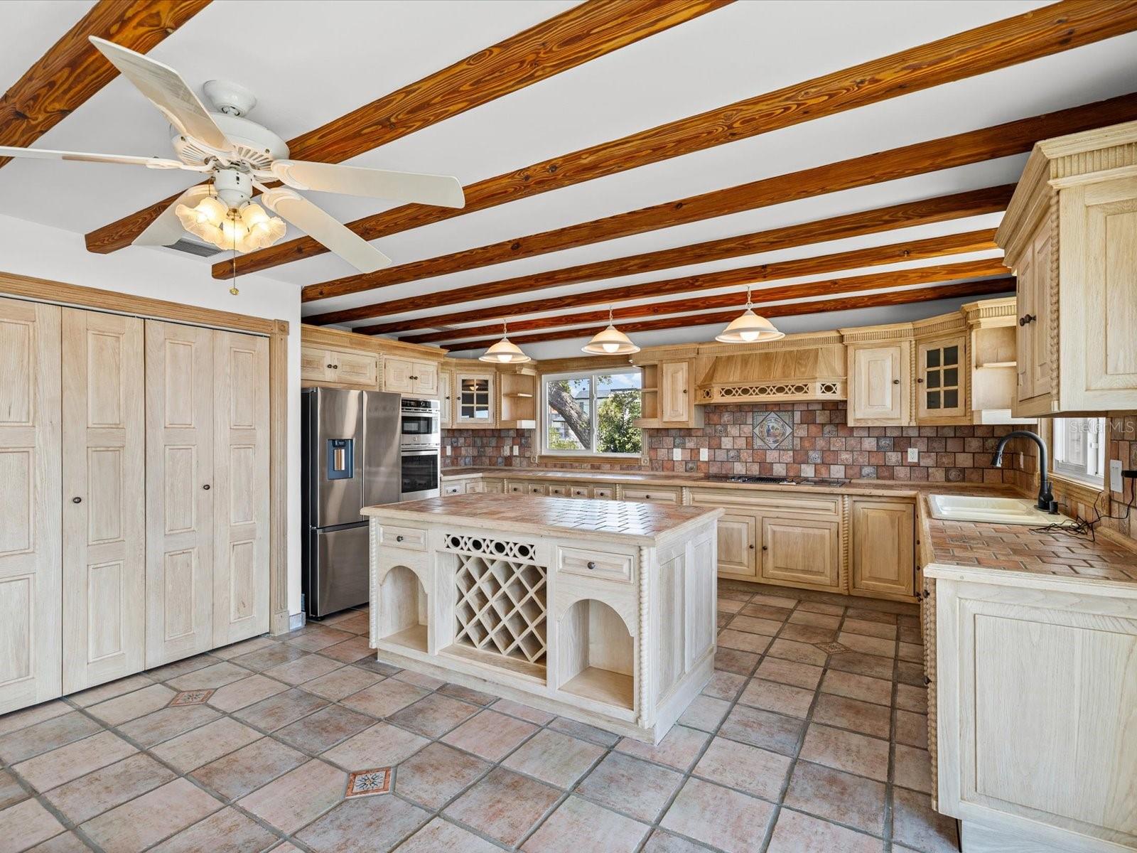 1647 SEA BREEZE DR, TARPON SPRINGS, FL — photo 10