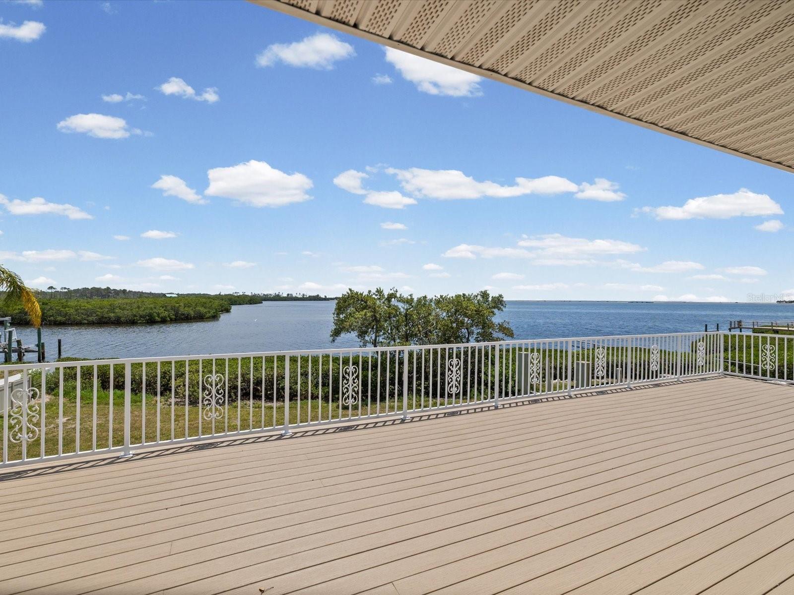 1647 SEA BREEZE DR, TARPON SPRINGS, FL — photo 17