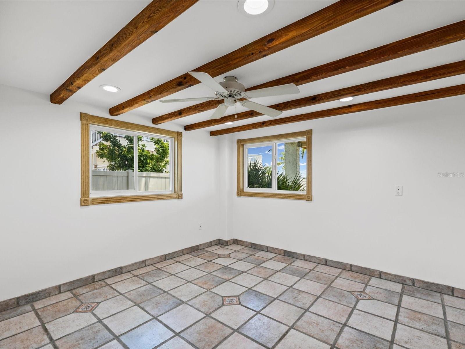 1647 SEA BREEZE DR, TARPON SPRINGS, FL — photo 32