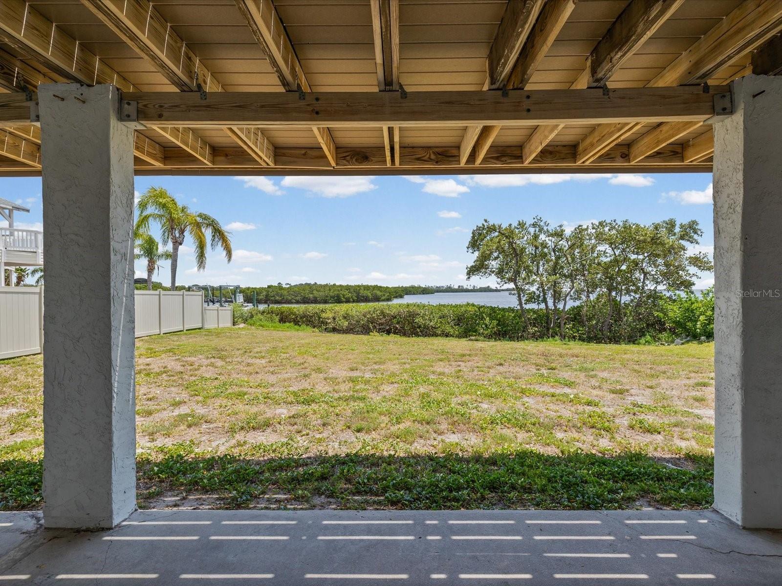 1647 SEA BREEZE DR, TARPON SPRINGS, FL — photo 35