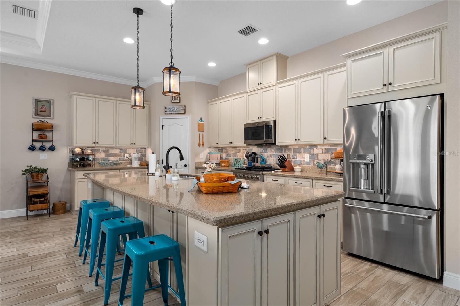 2705 STARGRASS CIR, CLERMONT, FL — photo 11