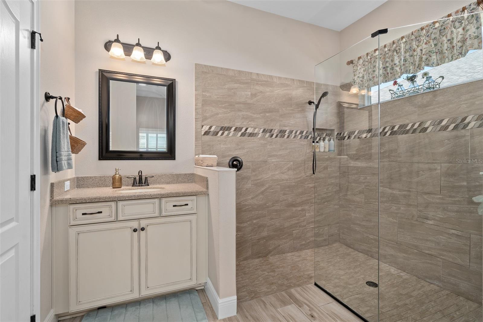 2705 STARGRASS CIR, CLERMONT, FL — photo 37