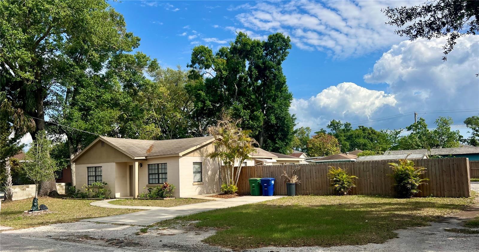 3110 W IVY ST, TAMPA, FL — photo 2