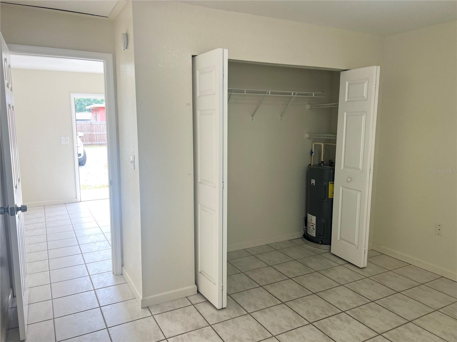 3110 W IVY ST, TAMPA, FL — photo 9