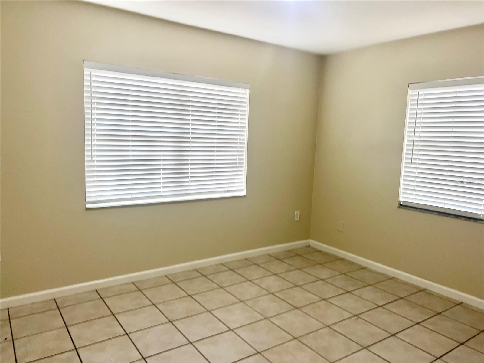 3110 W IVY ST, TAMPA, FL — photo 20